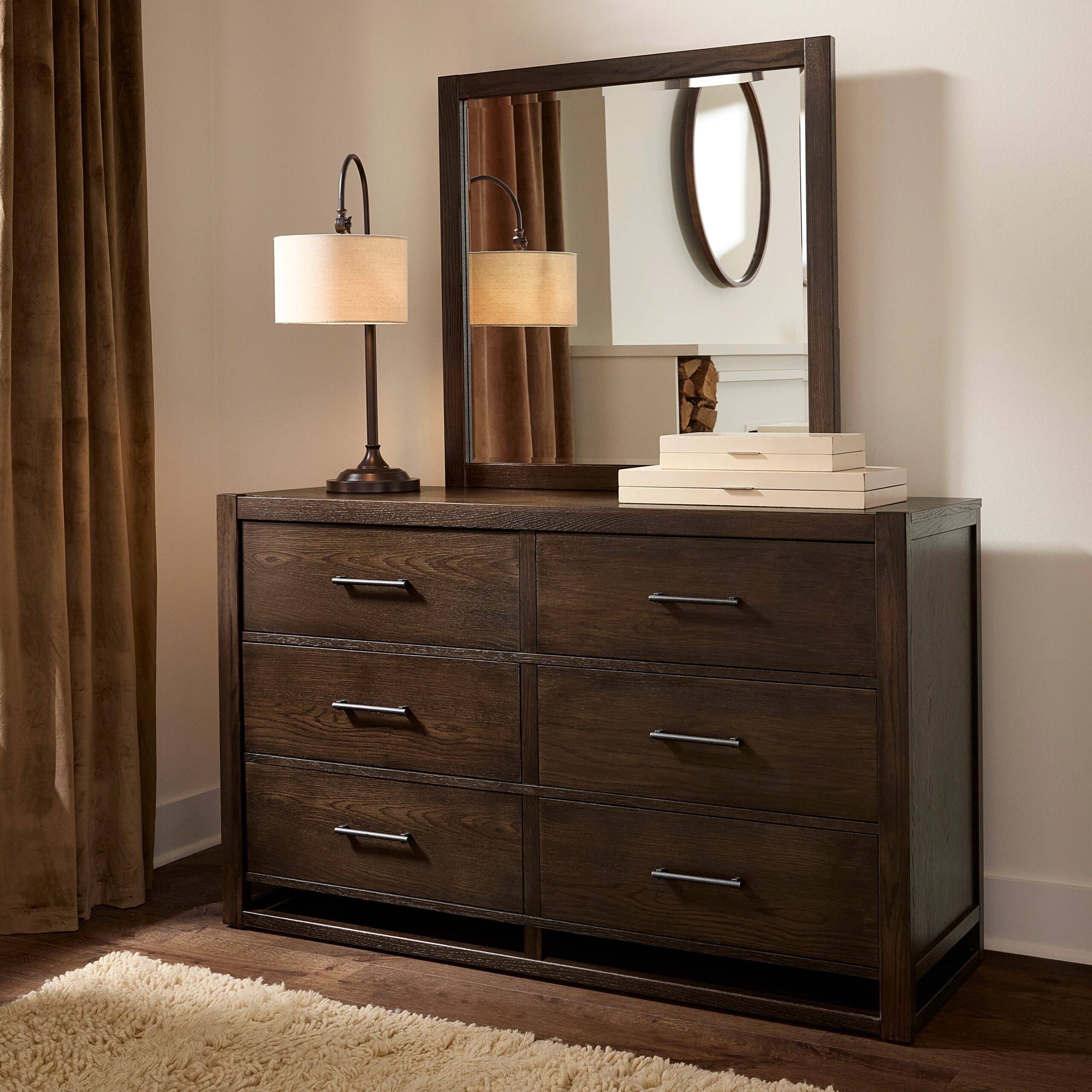 Dresser - 6 Drwr